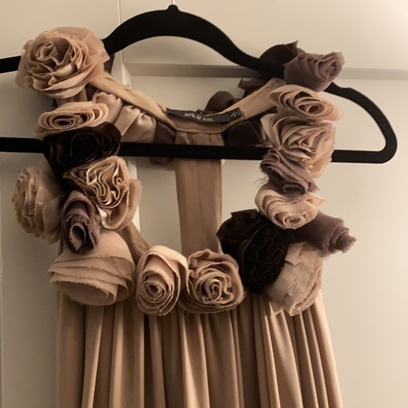 Beautiful dress with different shades of brown - Picture 6 of 7